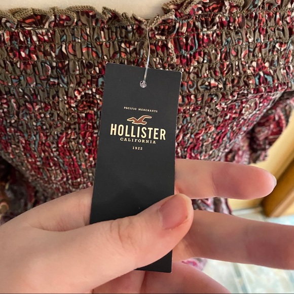 Hollister • Paisley Ruched Blouse - Picture 8 of 9